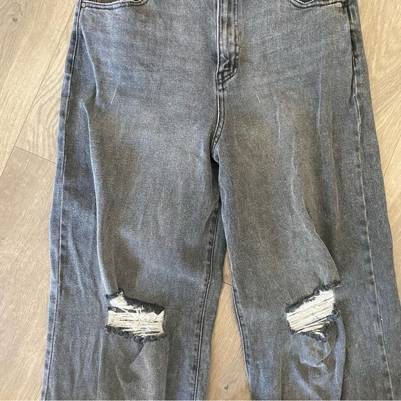 Gianni Bini Distressed Black Straight Jeans - Picture 6 of 7